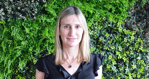 Cynthia Bar, legales en Kimberly Clark