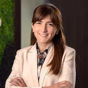 María Celina Valls, socia en O'Farrell