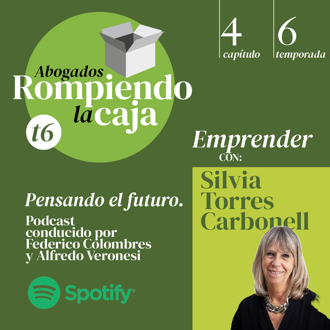 Abogados rompiendo la caja