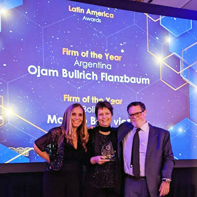 Distinciones para Ojam Bullrich Flanzbaum